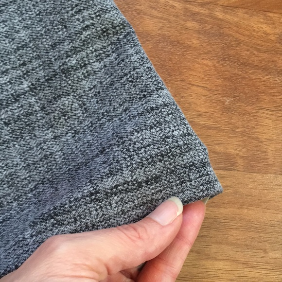 EUC Banana republic sleeveless shirt - Picture 4 of 14